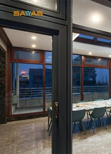 购窗的时候有什么方法鉴别Low-E玻璃吗？