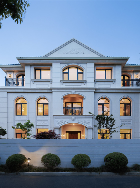 建筑外窗钢化玻璃使用环境和质量标准是什么？